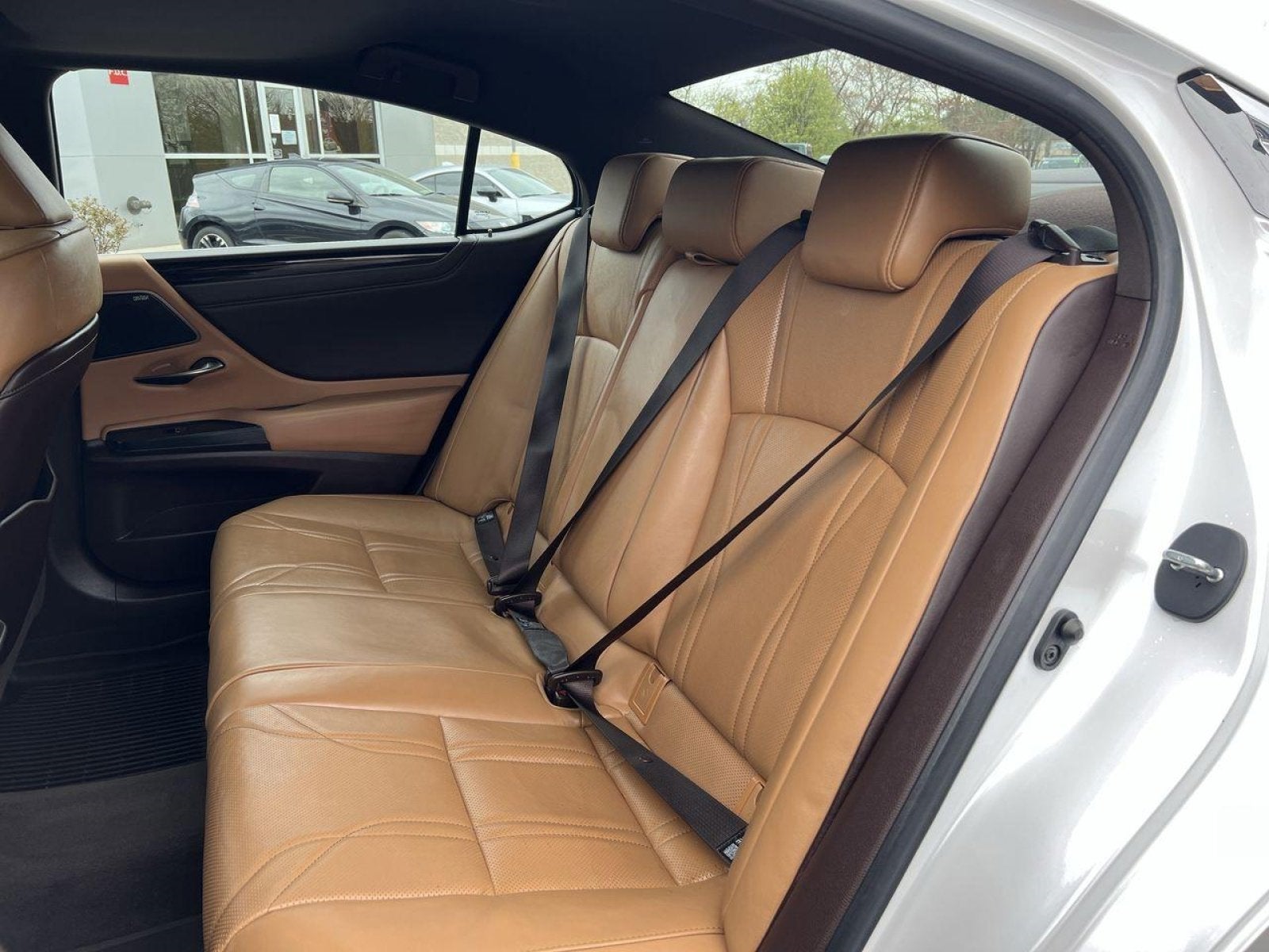 2021 Lexus ES 300h Luxury